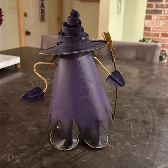 Metal Witch Figurine with Moon Hat - Picture 2 of 4